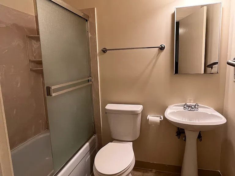 2205 Peppertree Way — Photo 10