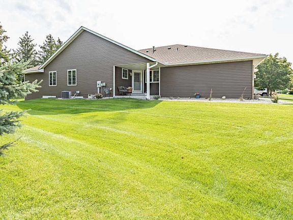 4th image of 5901 Creekview Ln N