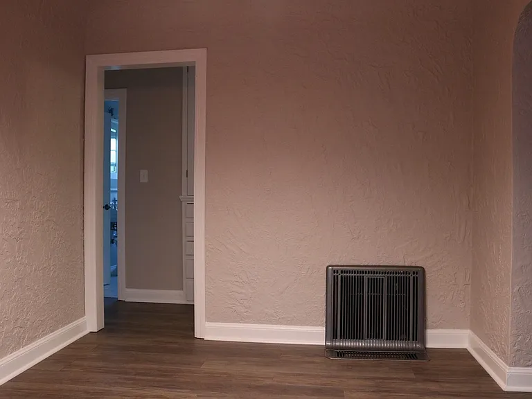 6311 Heliotrope Ave — Photo 7