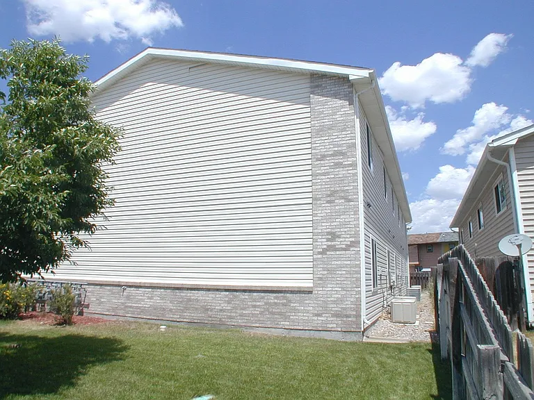 1810-20 Edgewater Ave — Photo 14