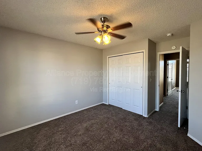 212 Oxbow Dr — Photo 23