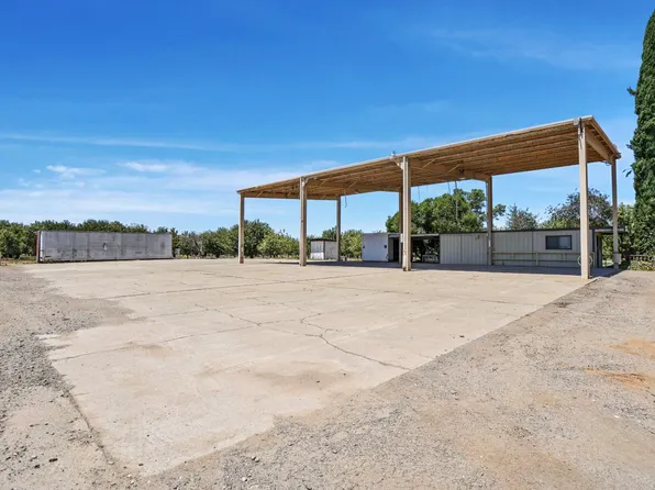 12555 E Comstock Rd, Stockton, CA 95215