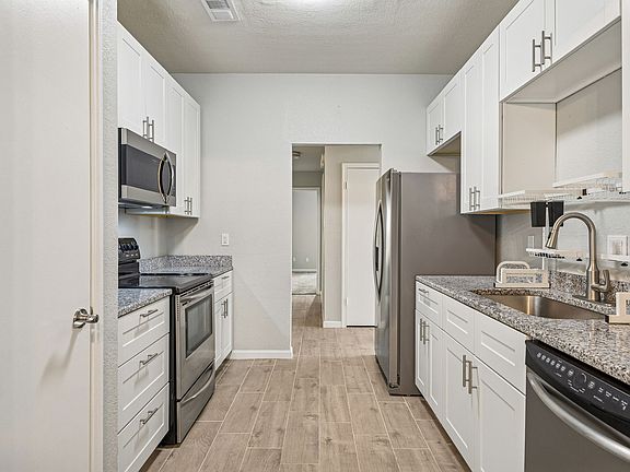 4th image of 8600 Coppertowne Ln APT 1806