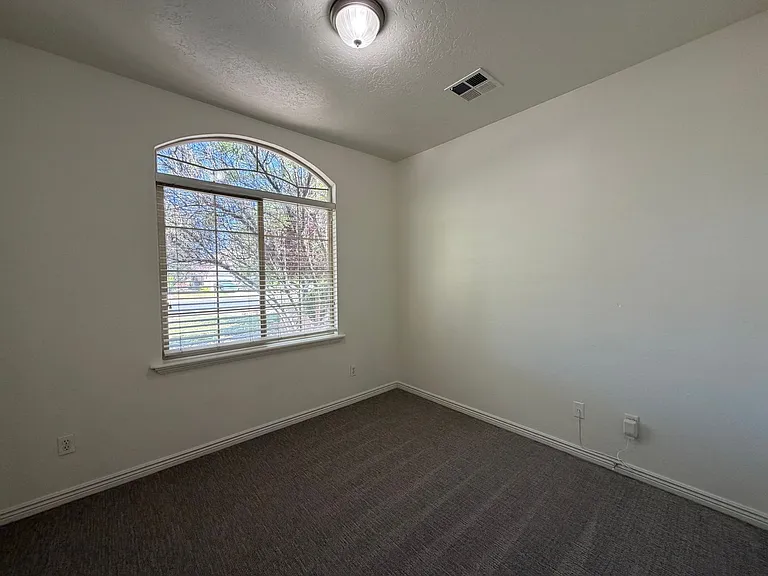 519 W Harvest Ln — Photo 20