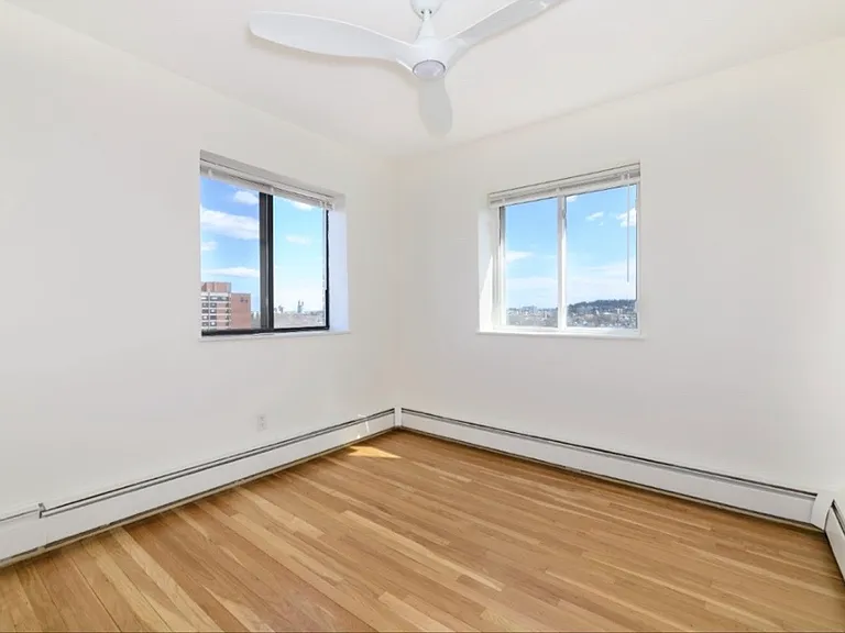 205 Hillside St #4 — Photo 4
