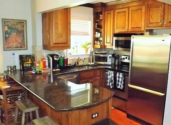2nd image of 25 Sheridan Dr NE APT 9