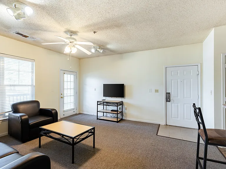 Cape Trails Apartments — Photo 43