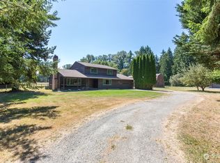 185 Starry Rd, Sequim, WA 98382