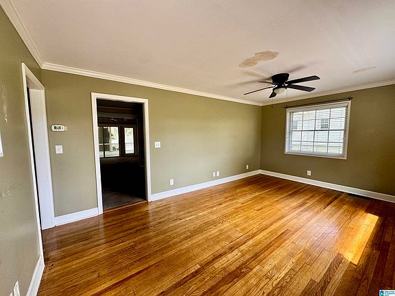 3rd image of 516 Parks Rd