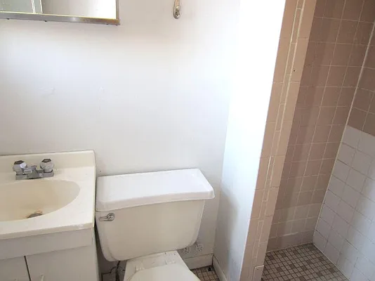 Rented by FirstService Realty (legacy) | media 32