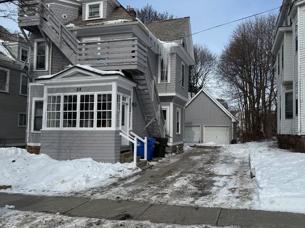 28 Brookes Ave APT 3, Burlington, VT 05401