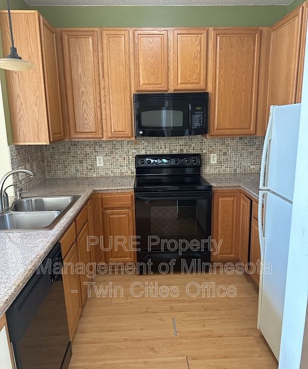 1st image of 650 Kingfisher Ln APT H