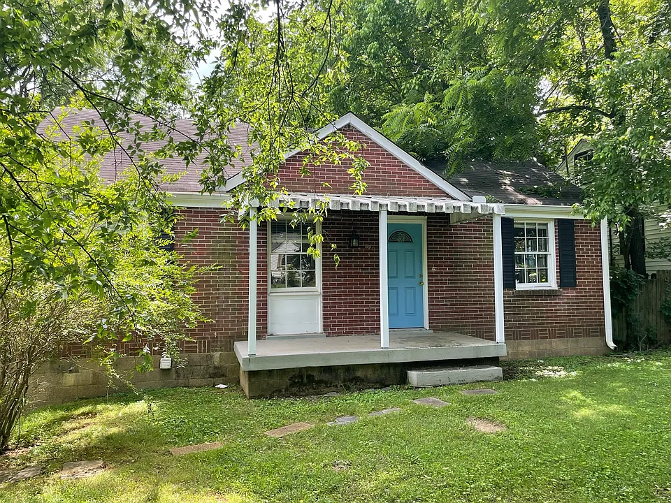 820 Gwynn Dr