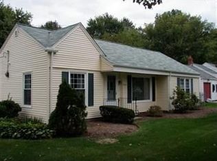 5929 Fitch Rd, North Olmsted, OH 44070