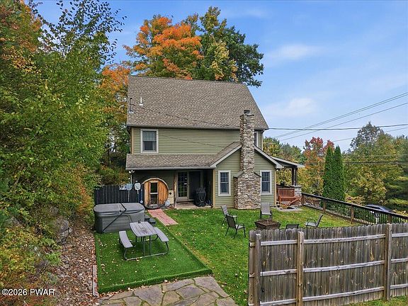2nd image of 288 Gumbletown Rd