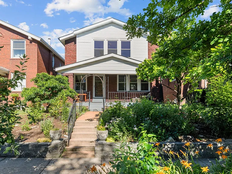 3124 Gurney Ave — Photo 1
