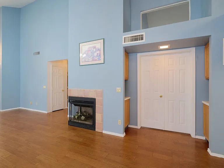 1317 N Palmsprings Dr — Photo 6