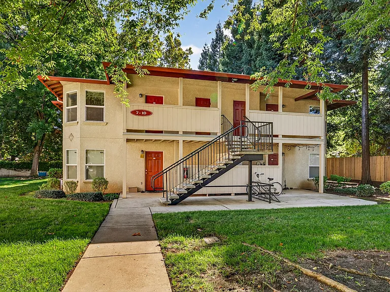 Mission Ranch Apartments — Photo 25