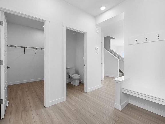 5th image of 17924 63rd St NW