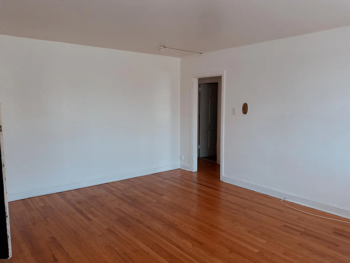 Building Photo - 2901 N Broom St #1