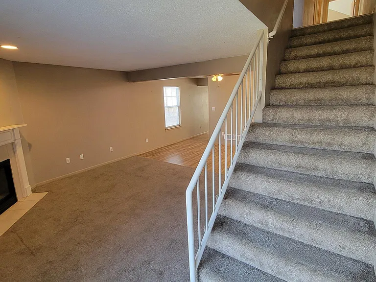 1279 NW Phelps Dr — Photo 8