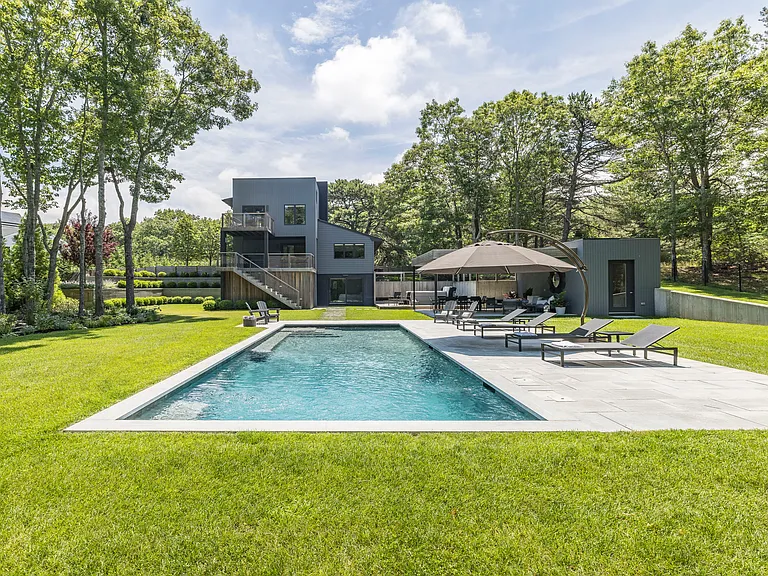 15 Margaret Dr — Photo 33