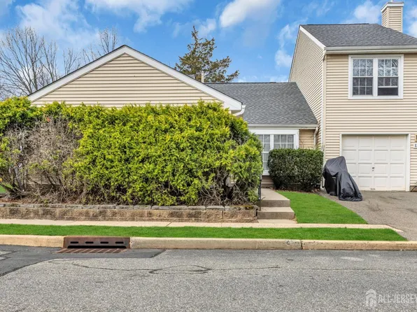 123 Harrow Dr, Somerset, NJ 08873