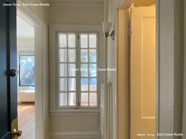 230 Walnut St, Newton, MA