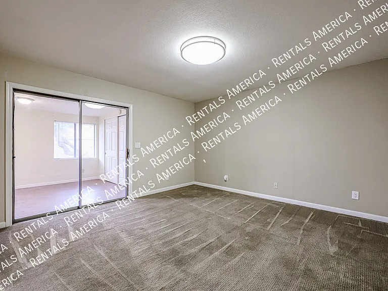 1621 E Vaughn St — Photo 30