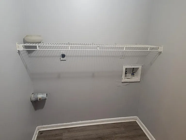 3545 Sundart Dr — Photo 12