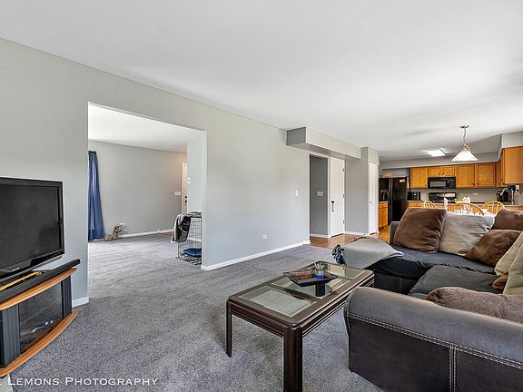 4th image of 2820 Squaw Valley Trl
