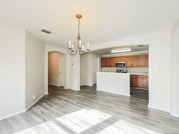 4th image of 5306 TOMAS CIR