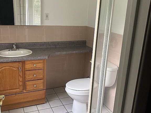 5th image of 19 Barnett Dr Unit 1-H