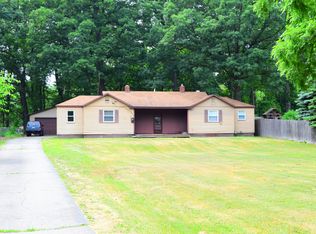 2445 Snellbrook Rd, Auburn Hills, MI 48326