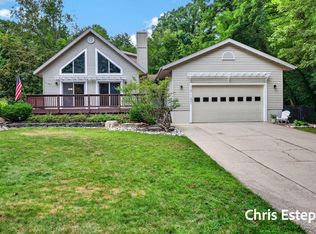18127 Lovell Rd, Spring Lake, MI 49456