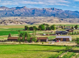 30 Carter Mountain Rd, Cody, WY 82414
