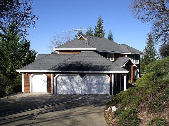 2 car garage &  workshop