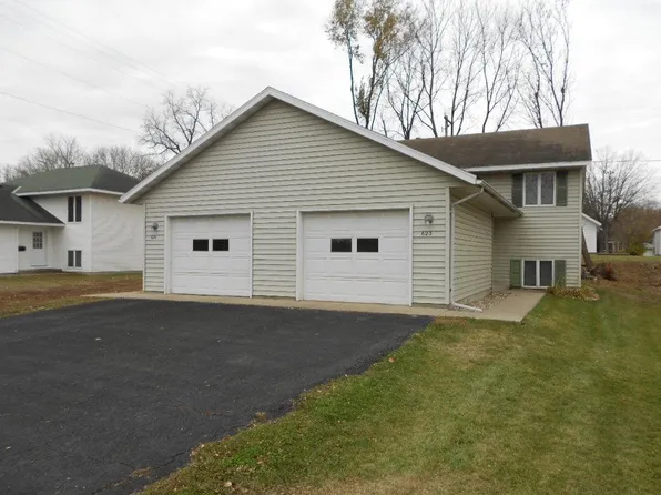 715 Lakeview Ave, Mankato, MN 56003