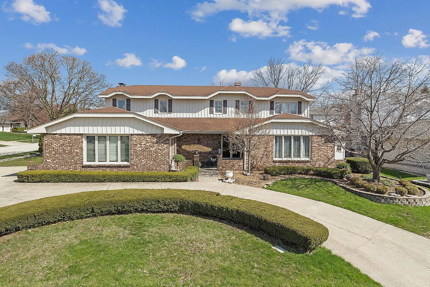 8336 Red Oak Ln photo 1
