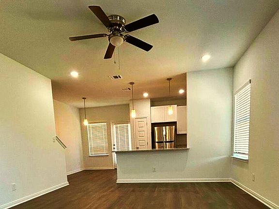 2nd image of 6014 Shashi Pl #103-104