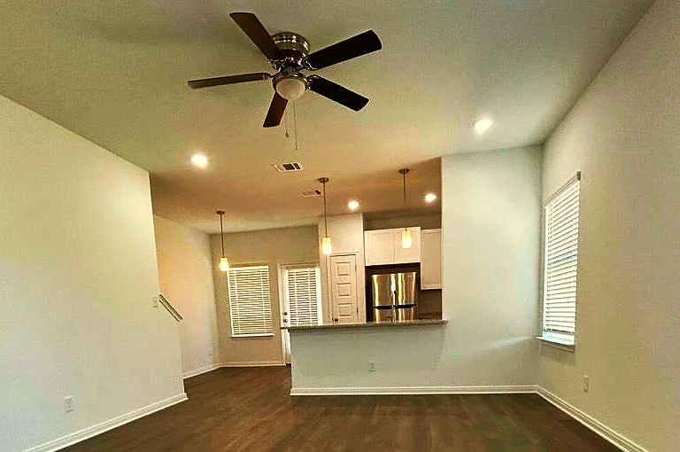 6014 Shashi Pl #103-104 — Photo 2