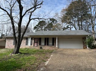 2414 Clapboard Hill Rd, Little Rock, AR 72227