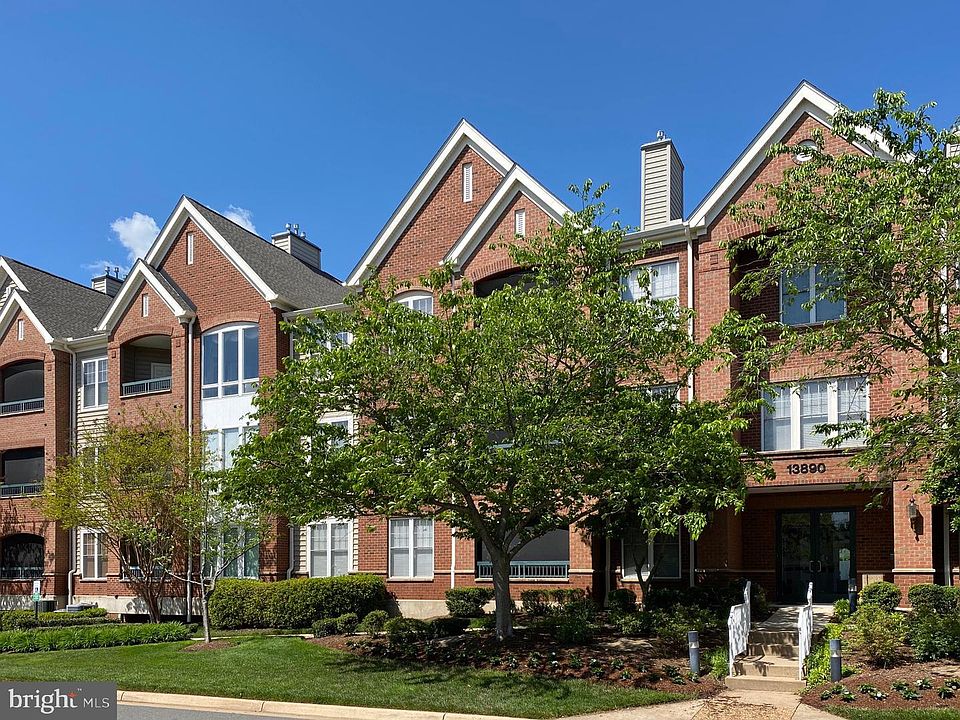 1st image of 13890 Chelmsford Dr APT 104