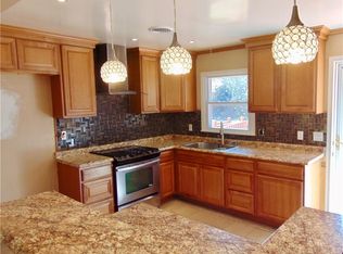 808 Chatfield Dr, Jamestown, NC 27282