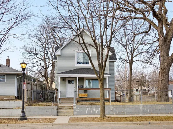 1763 Thomas Ave W, Saint Paul, MN 55104