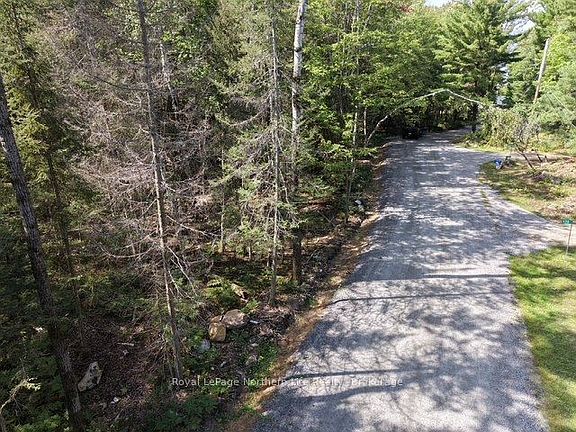 2nd image of 131 Ninovan Rd W