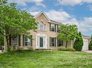 16636 Chesterfield Manor Dr, Chesterfield, MO 63005