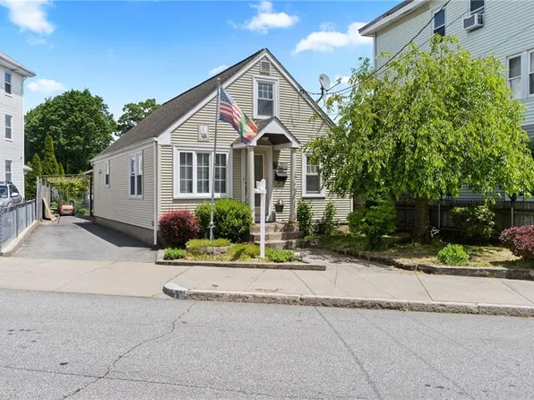 51 Forest Ave, Cumberland, RI 02864