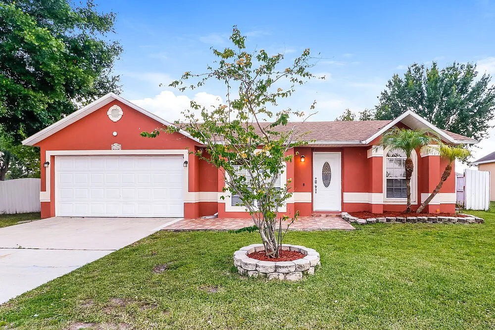 3 bed, 2.0 bath, 1775 sqft, $2,220 — Photo 1