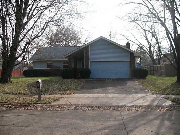 2nd image of 3321 Acacia Dr